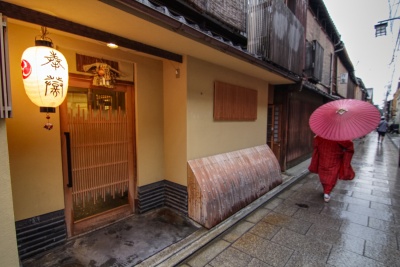16 días de Julio visitando Japón por libre (con Gion Matsuri) - Blogs de Japon - Kioto (Santuario Heian, Sanjūsangen-dō, Kiyomizu-dera, Ninenzaka, Gion) (4)